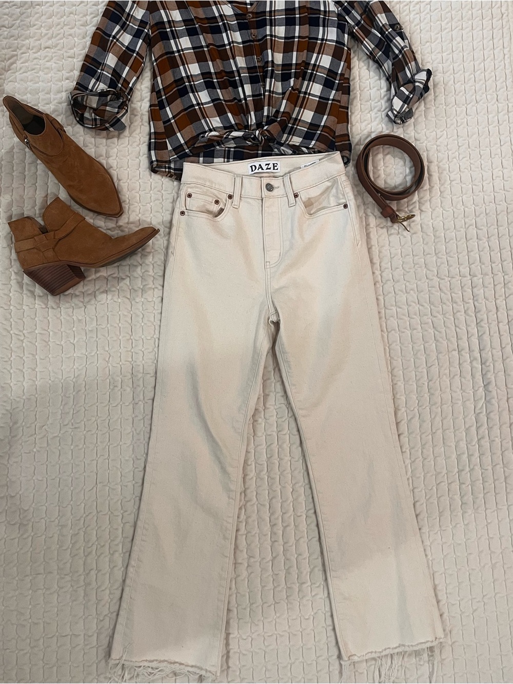 Daze Denim Cream Jeans Size S - Classic High-Rise EUC